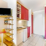 Апартаменты Le Village - E1 214 By Interhome Сен-Рафаэль