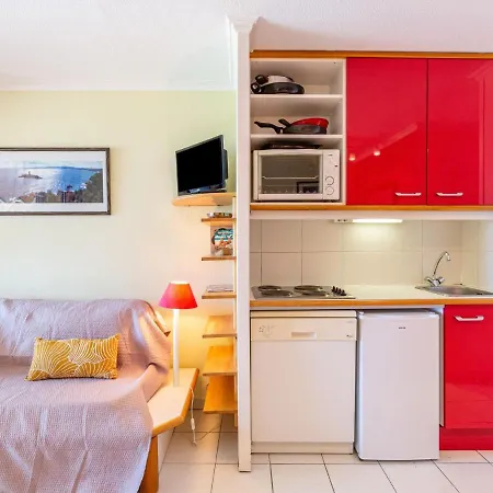 Village Cap Esterel - Le Village-50 By Interhome